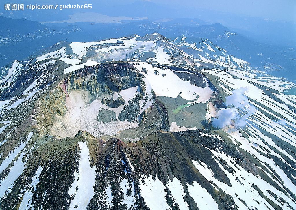 缺裂火山口