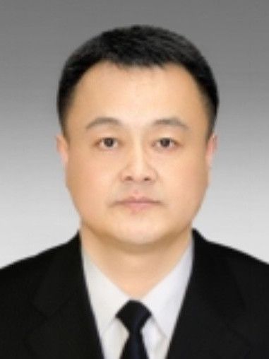 李季(遼寧省蓋州市審計局黨組書記、局長)