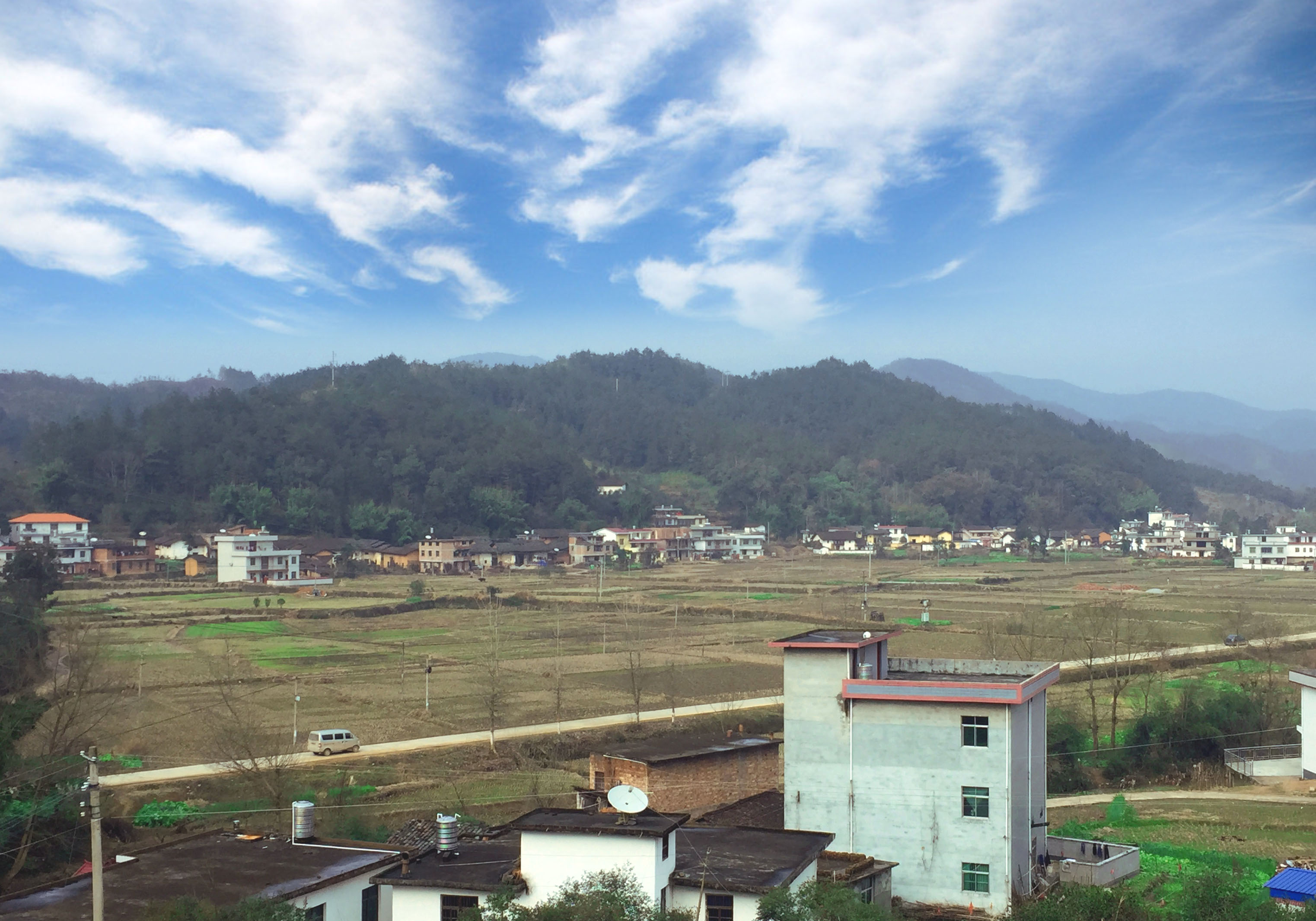 石溪村(江西省贛州市興國縣均村鄉下轄村)