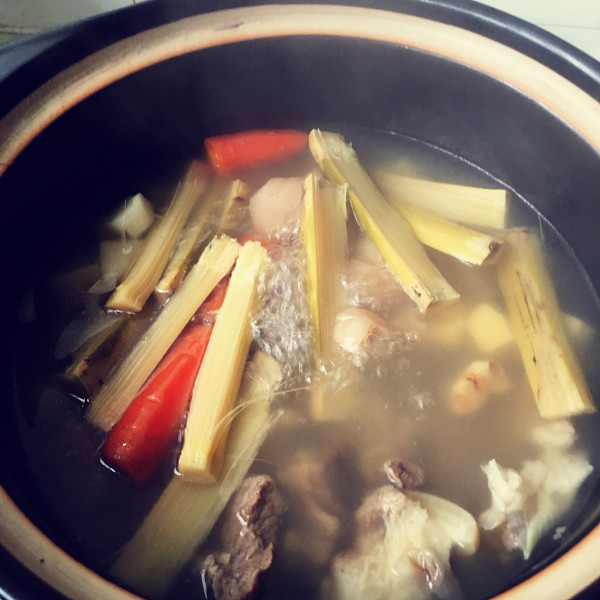 馬蹄竹蔗煲羊肉湯