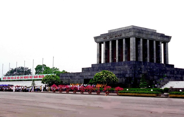 Lăng Chủ tịch Hồ Chí Minh