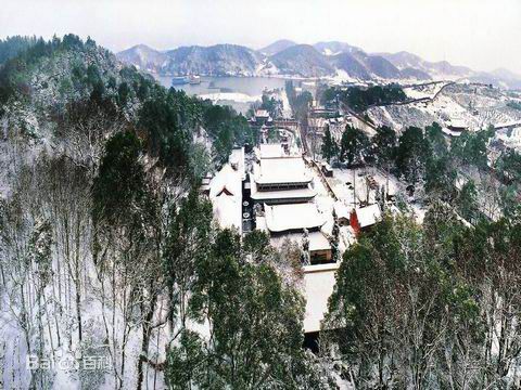 江西岩泉景區