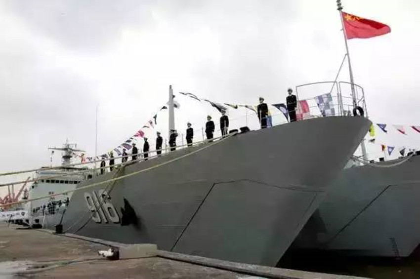 天目山號坦克登入艦(天目山艦)