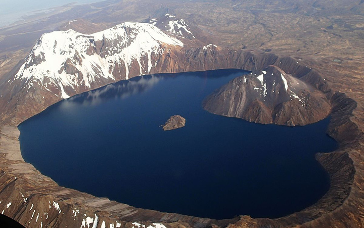 卡古亞克火山