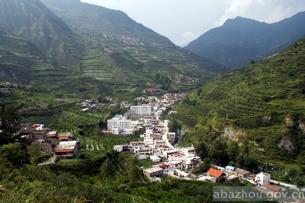 永寧村(雲南省寧蒗縣永寧鄉永寧村)