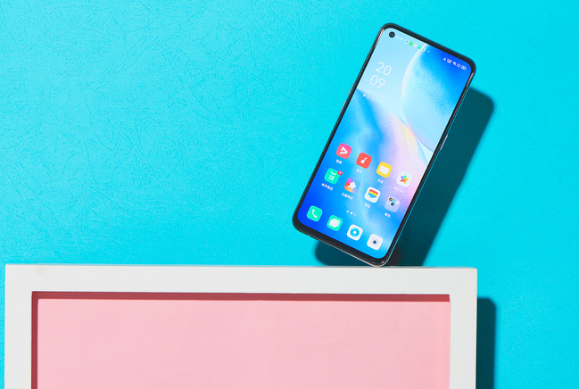 OPPO Reno5