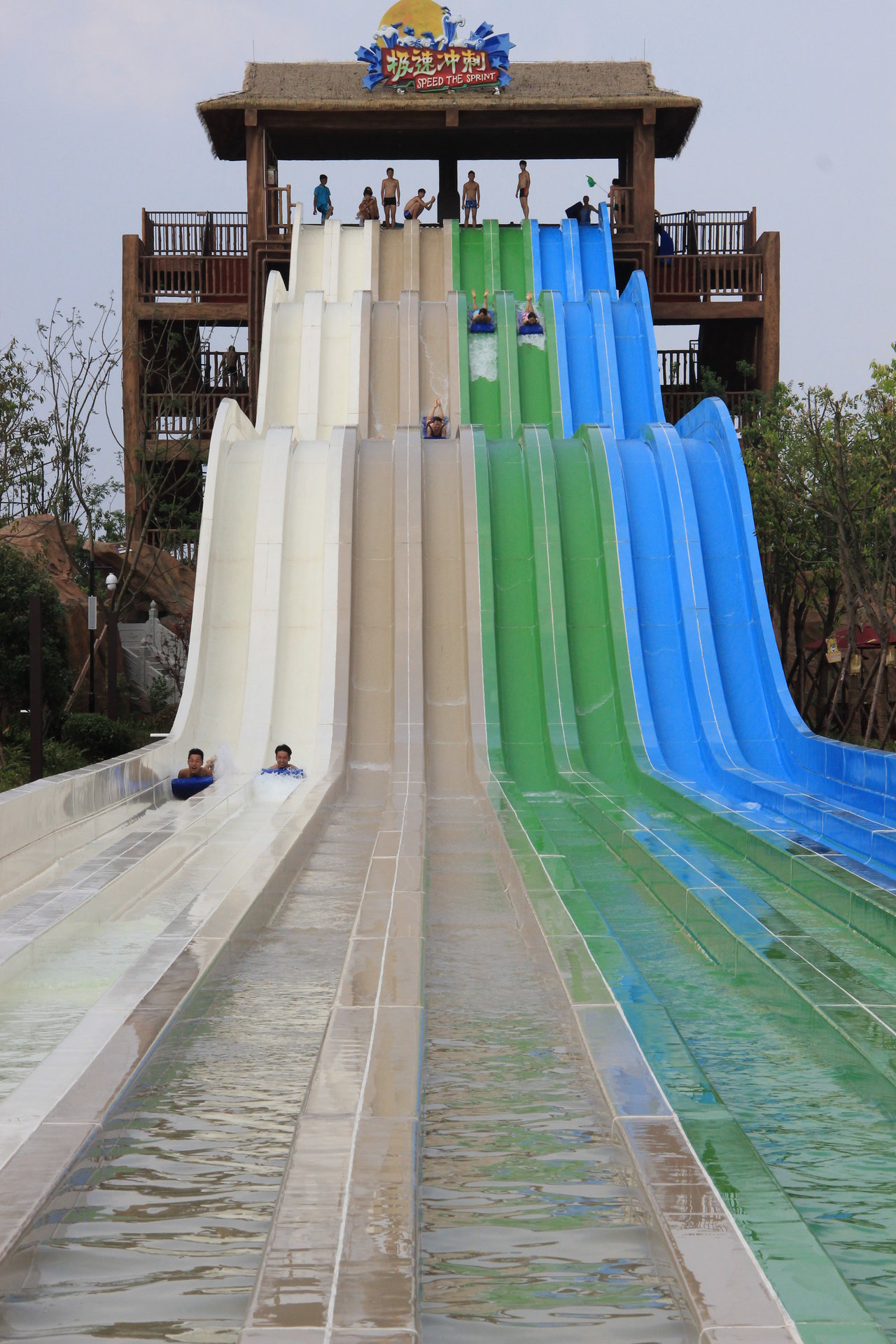 龍水湖水樂園