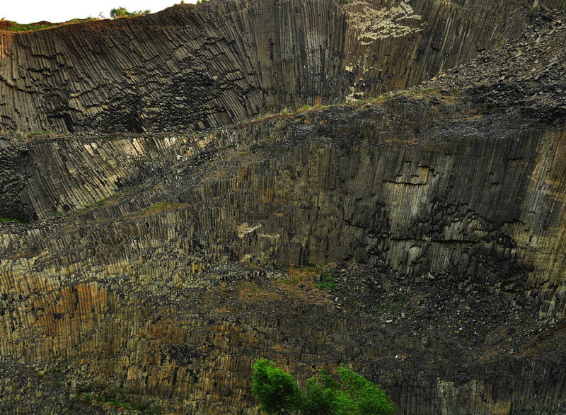 古火山口