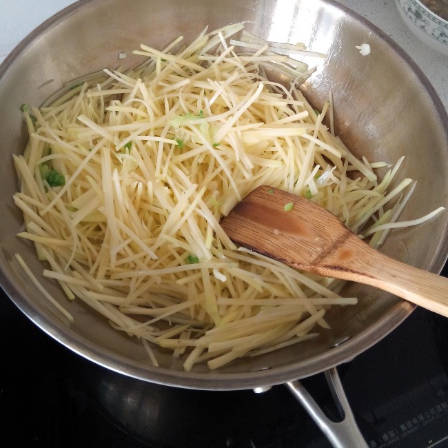 清新酸辣土豆絲