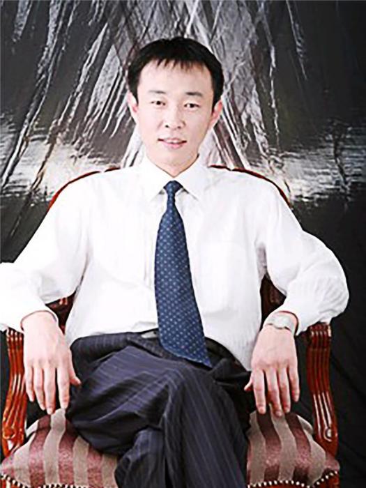 李培生(盛通控股集團董事長)