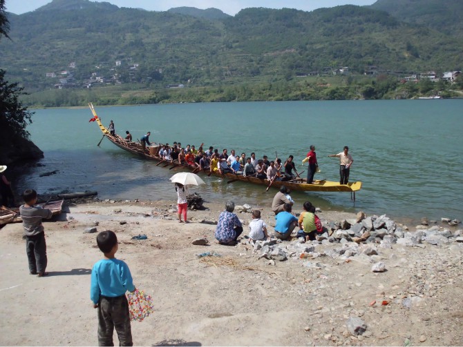 龍呼溪村