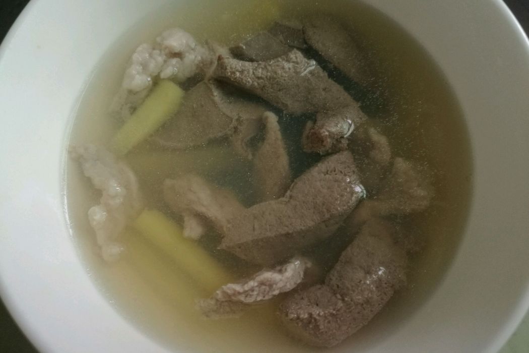 鷹不泊瘦肉湯