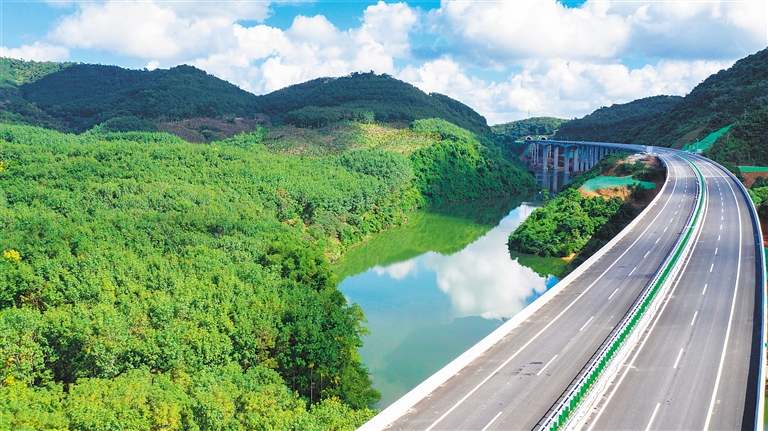 萬寧—洋浦高速公路