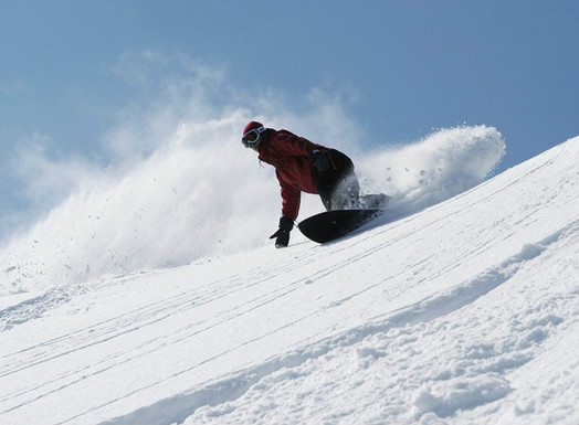 雪地滑板