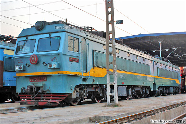 韶山4C型0002號機車