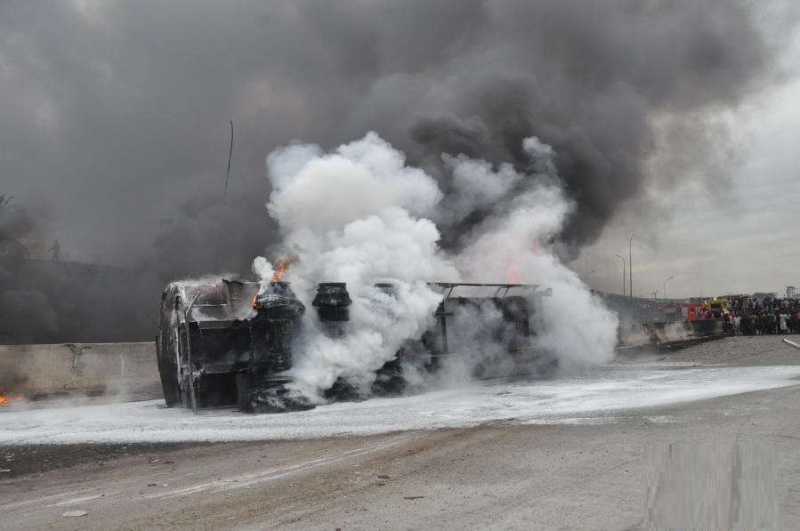 1·7奈及利亞油罐車爆炸事故