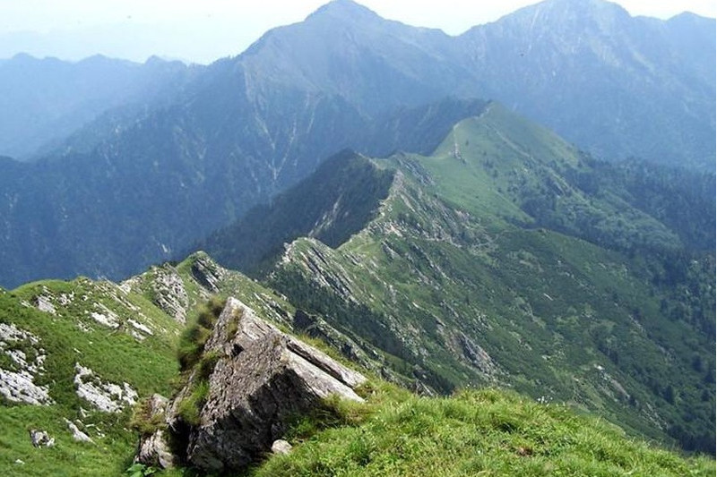 彩雲峰