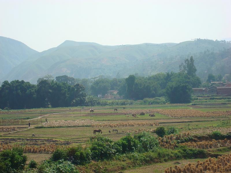 下羅茂勒村