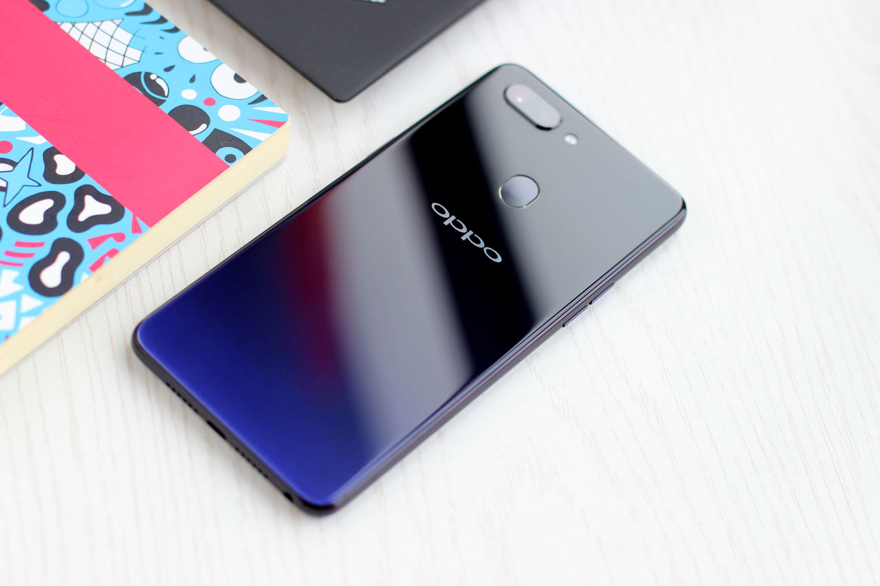 OPPO R15