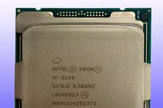 Intel Xeon W-2145