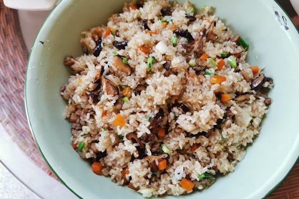 松茸生炒糯米飯