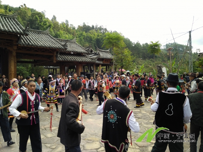 2017年1月普洱那柯里山歌大賽現場