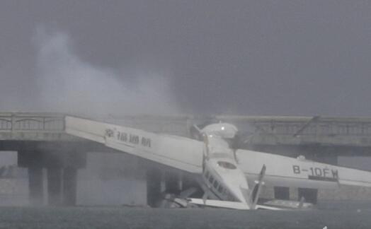 7·20上海飛機撞橋事故