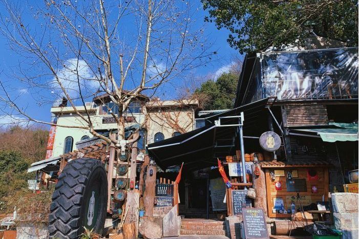 馬燈部落·西湖邊的創意山景餐廳（四眼井店）