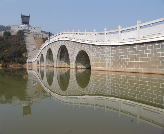 鼎功橋村