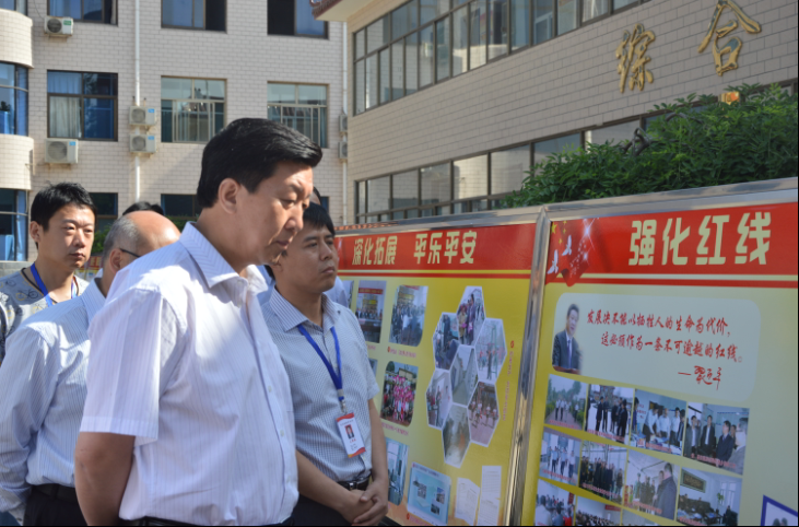 劉寶玲(原四川省真空學會秘書長)