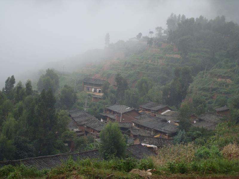 青龍村(雲南省昭通永善縣務基鄉青龍村)