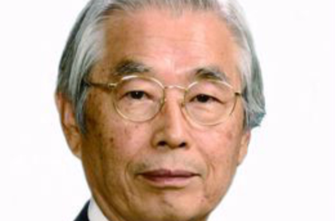 Sumio Iijima