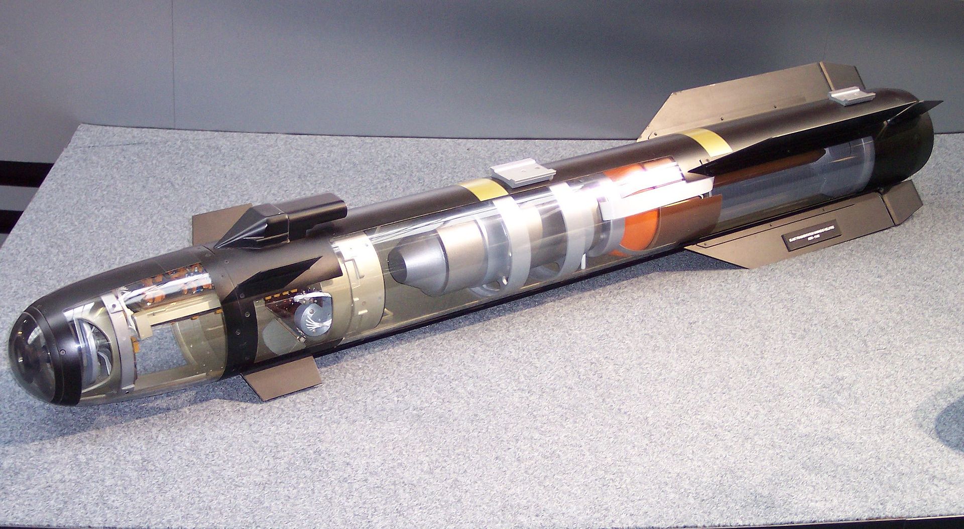 AGM-114