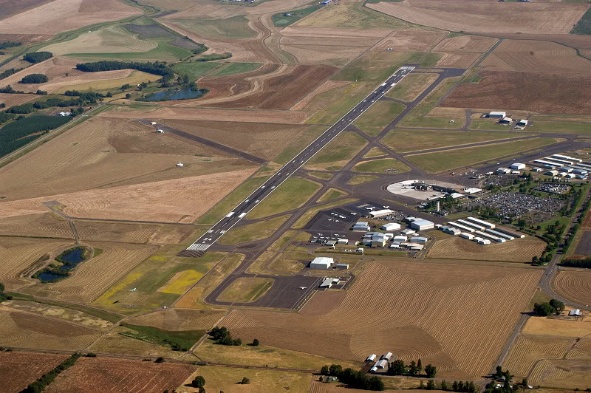 尤金機場