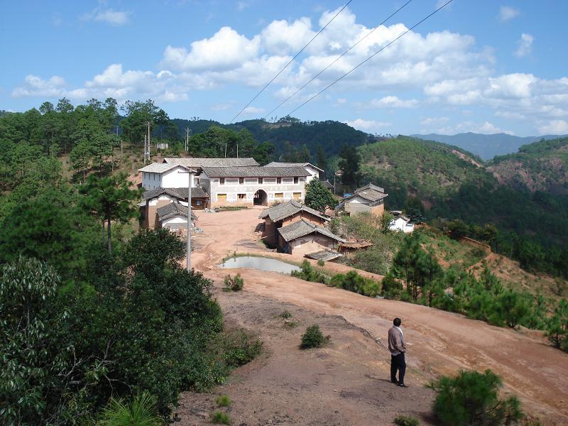 杞岔拉村