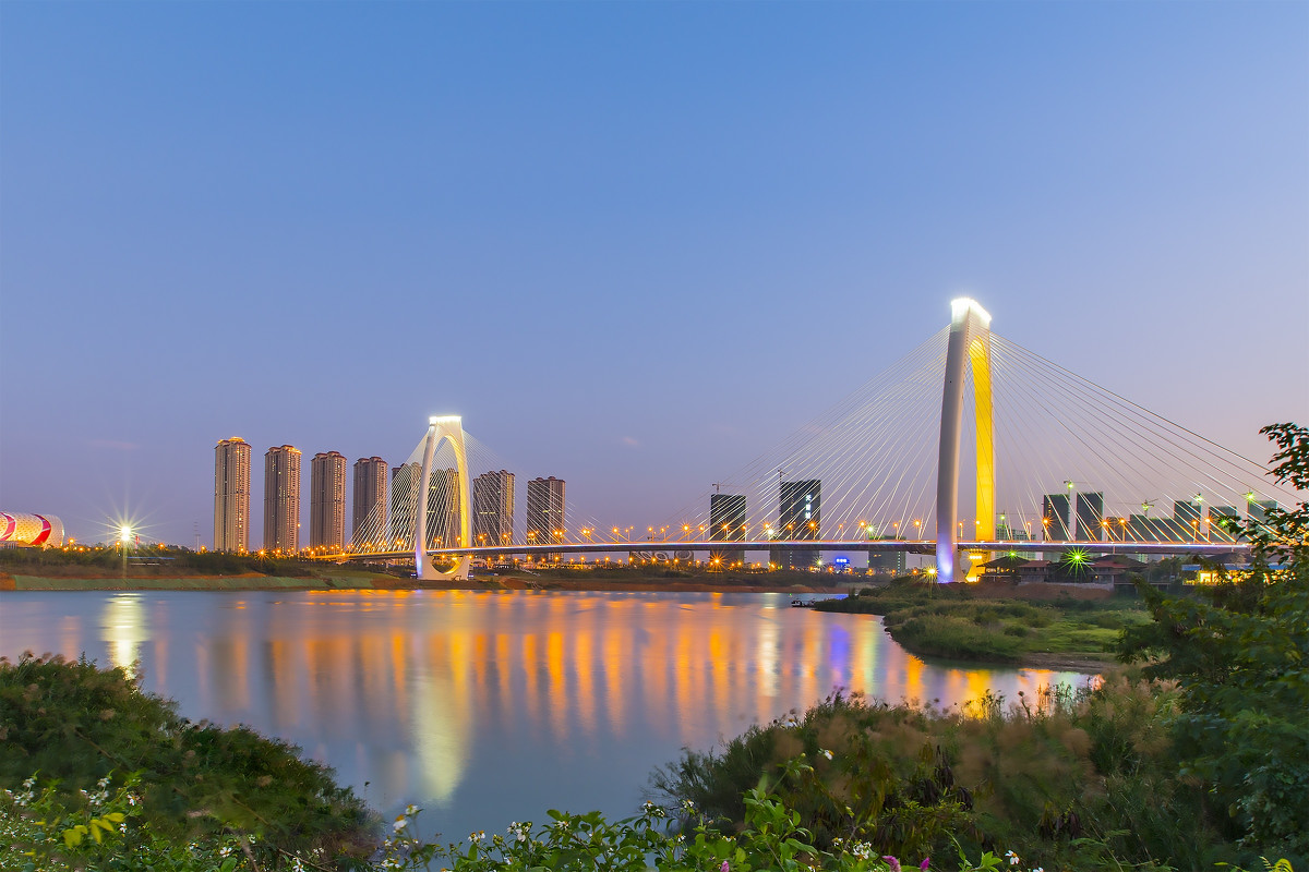 青山大橋側景