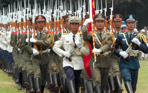 中國人民解放軍(中華人民共和國最主要的武裝力量)