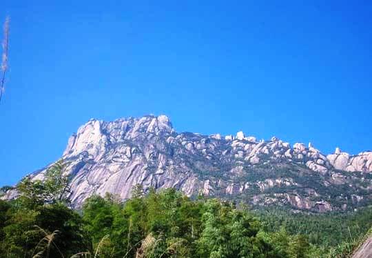 靈山人發掘地 - 馬鞍山遠景