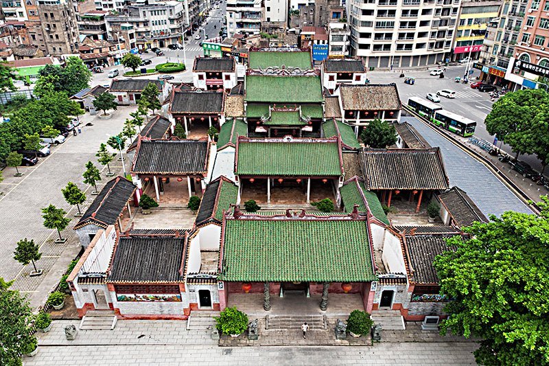 冼太廟(廣東省茂名市鴻運山冼太廟)