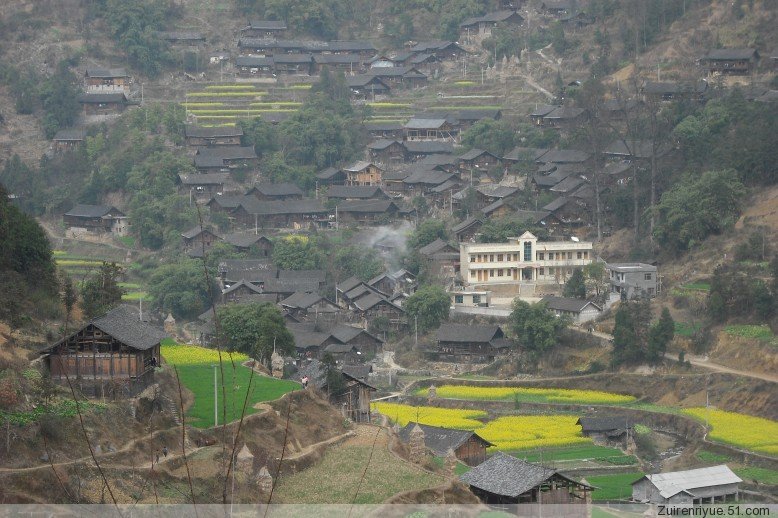 高戎村