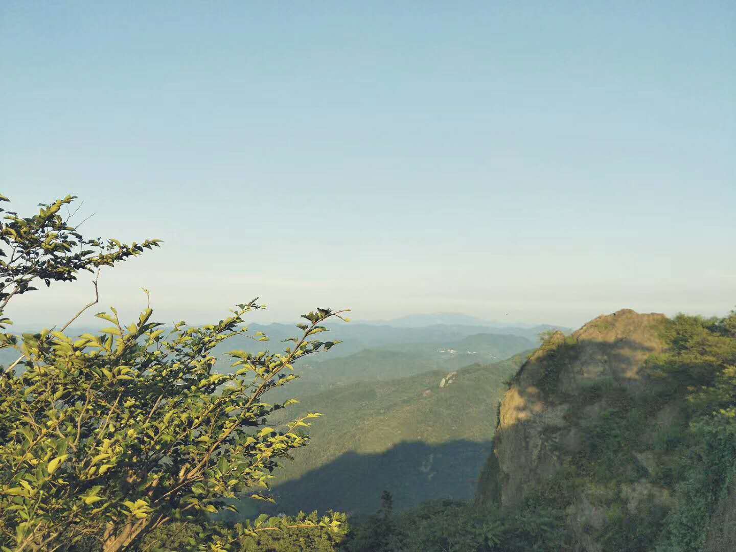 梅方村望母山