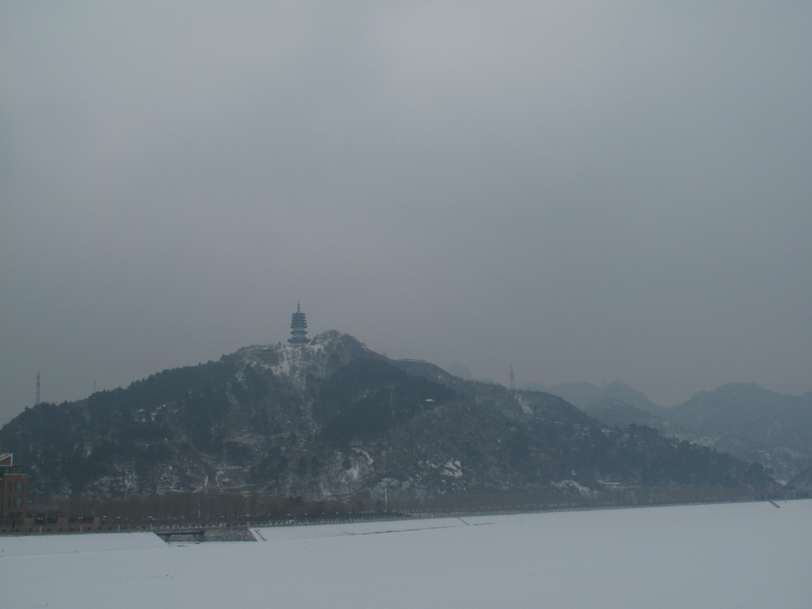 雪後的文筆峰