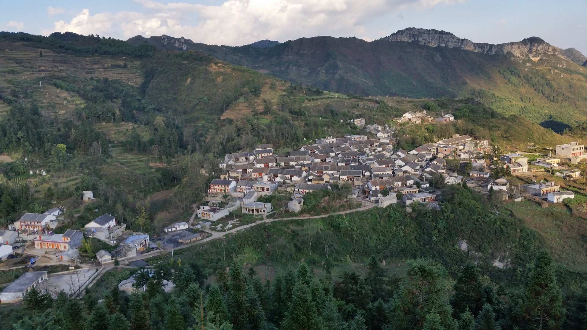 下新寨村(雲南富源縣富村鎮下轄村)