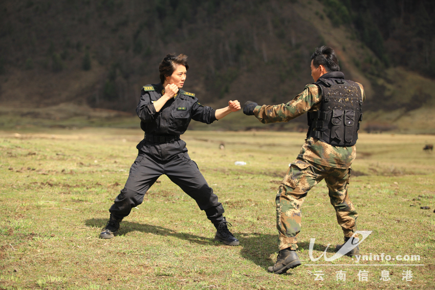 雷敏(武警指揮學院供應保障處處長)