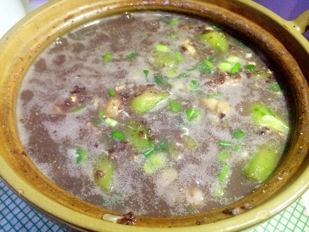 勝瓜滾肉湯