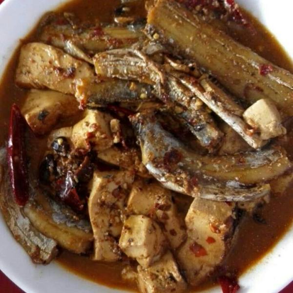 帶魚燉豆腐