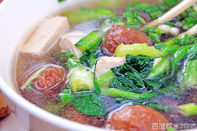 菜心豆腐丸子湯