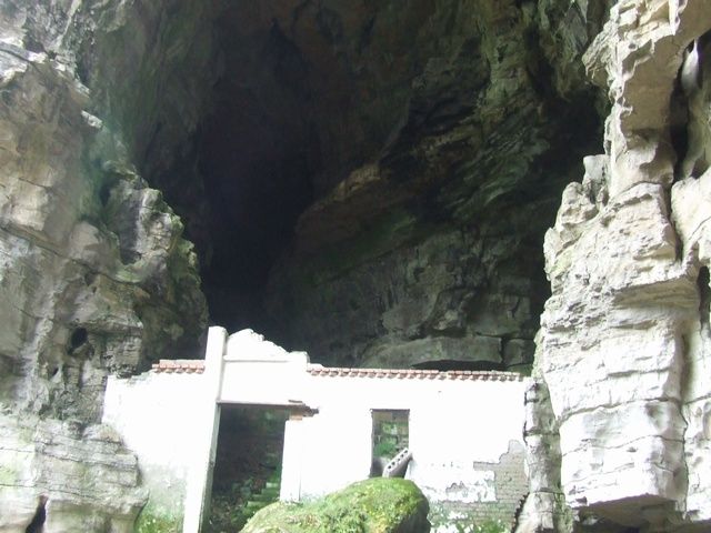 天堂寺(四川省榮縣同心鄉鐵礦村的寺廟)