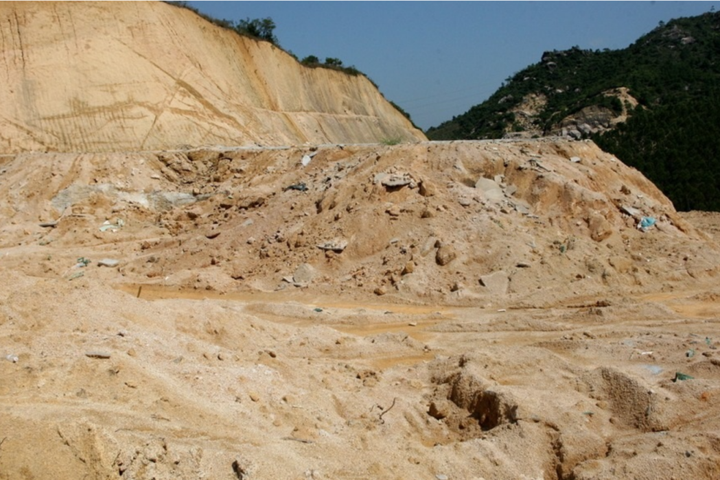 三寶蓬瓷石礦業遺址