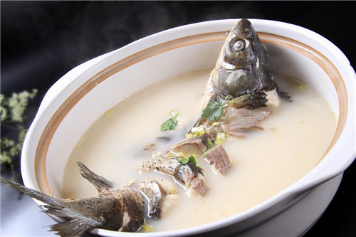 茯苓鯉魚頭湯